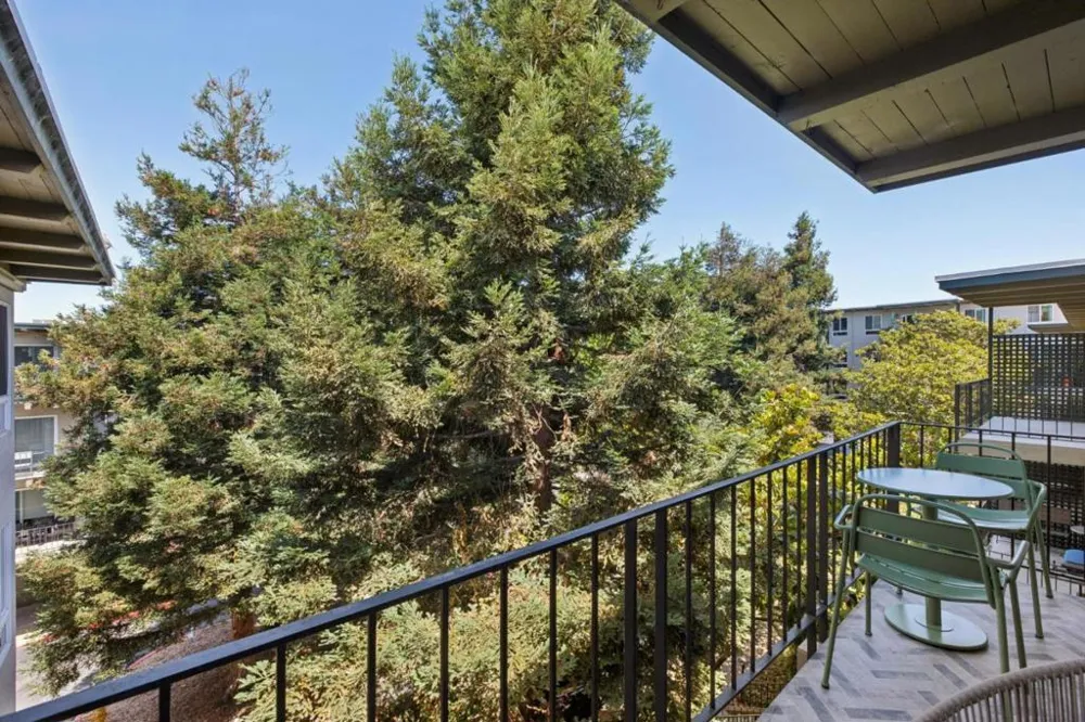 835 Humboldt Street #412 San Mateo, CA 94401
