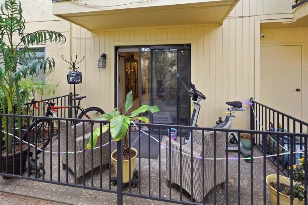 324 Catalpa Street #111 San Mateo, CA 94401