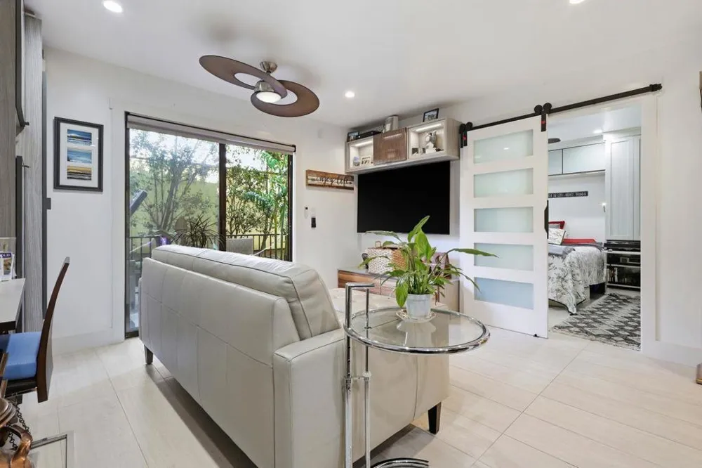 324 Catalpa Street #111 San Mateo, CA 94401