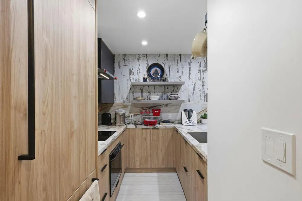 324 Catalpa Street #111 San Mateo, CA 94401