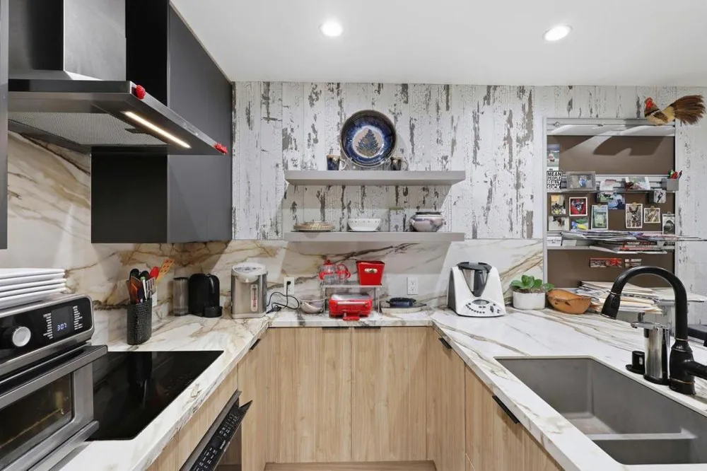 324 Catalpa Street #111 San Mateo, CA 94401