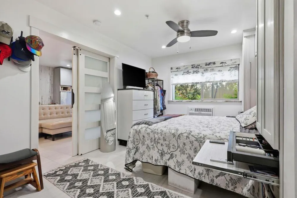324 Catalpa Street #111 San Mateo, CA 94401