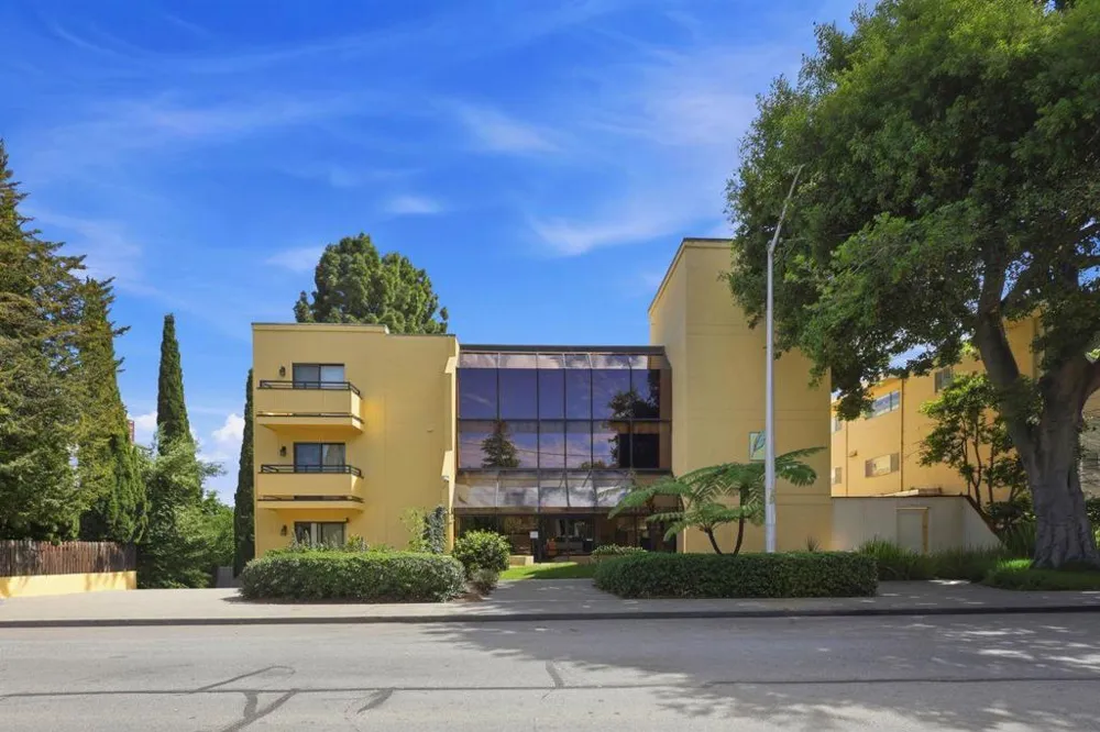324 Catalpa Street #111 San Mateo, CA 94401