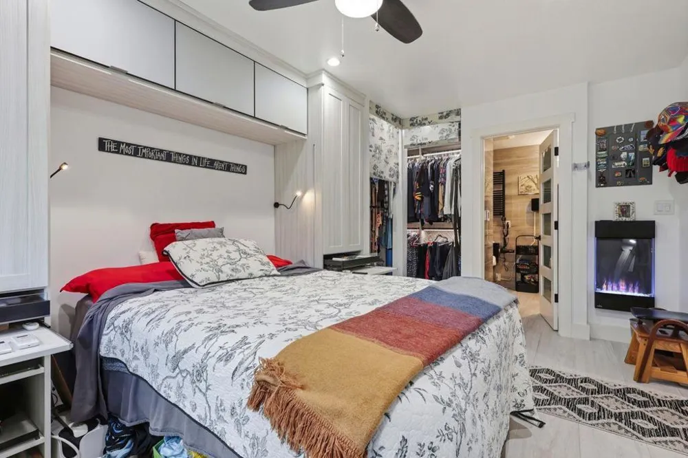 324 Catalpa Street #111 San Mateo, CA 94401