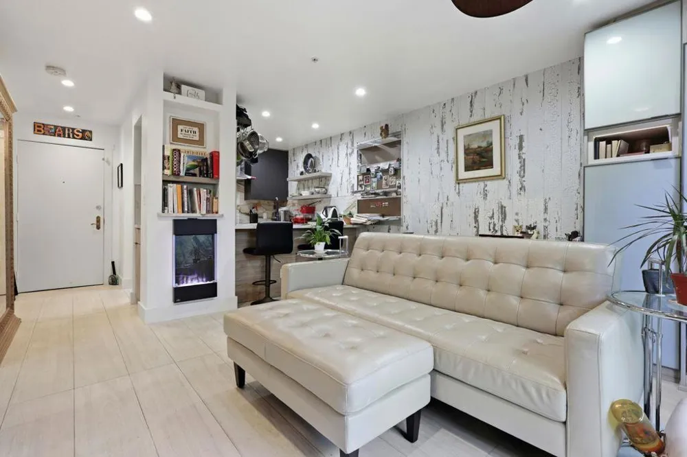 324 Catalpa Street #111 San Mateo, CA 94401