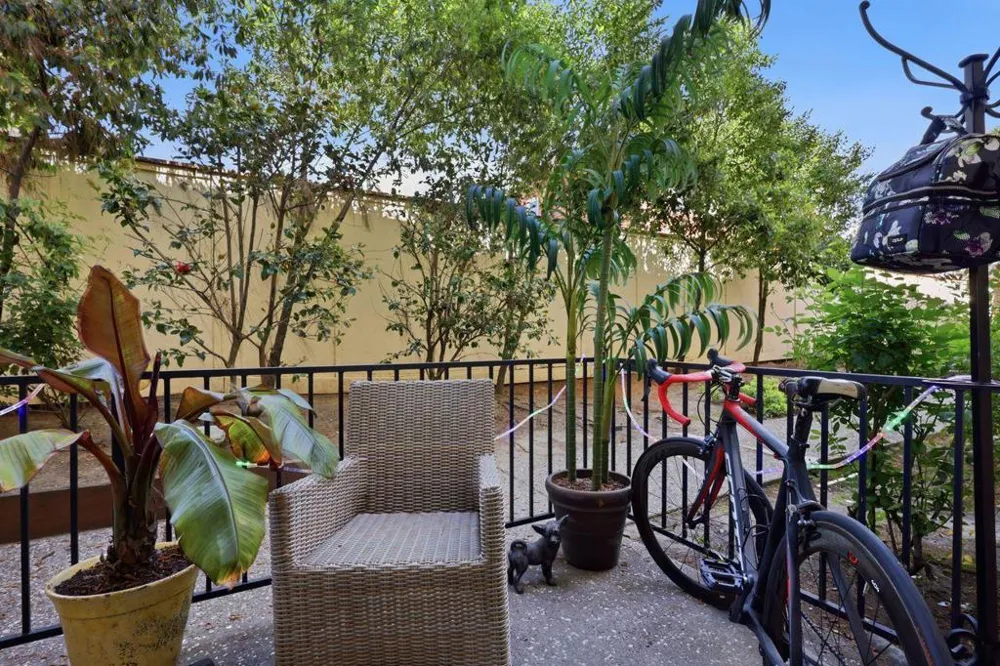 324 Catalpa Street #111 San Mateo, CA 94401