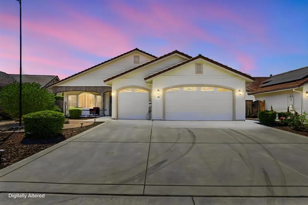 20 Tyler Court Hollister, CA 95023