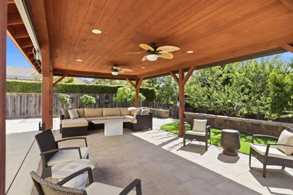 20 Tyler Court Hollister, CA 95023