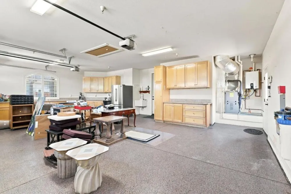 20 Tyler Court Hollister, CA 95023
