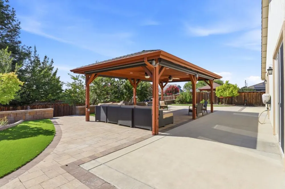 20 Tyler Court Hollister, CA 95023