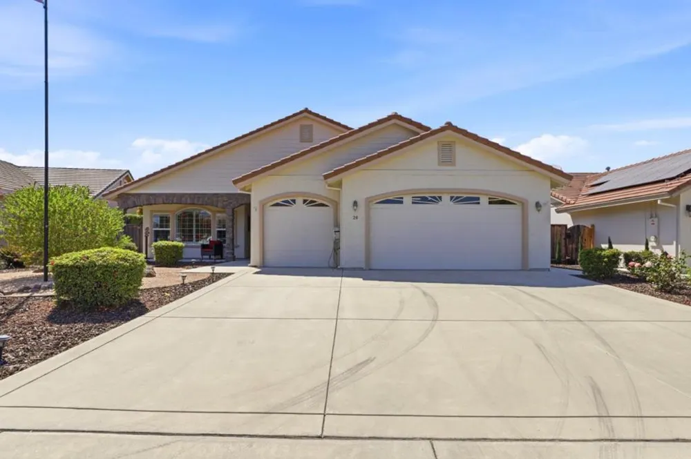20 Tyler Court Hollister, CA 95023