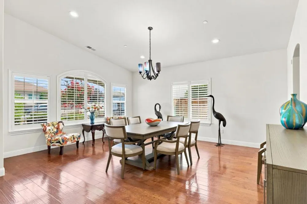 20 Tyler Court Hollister, CA 95023