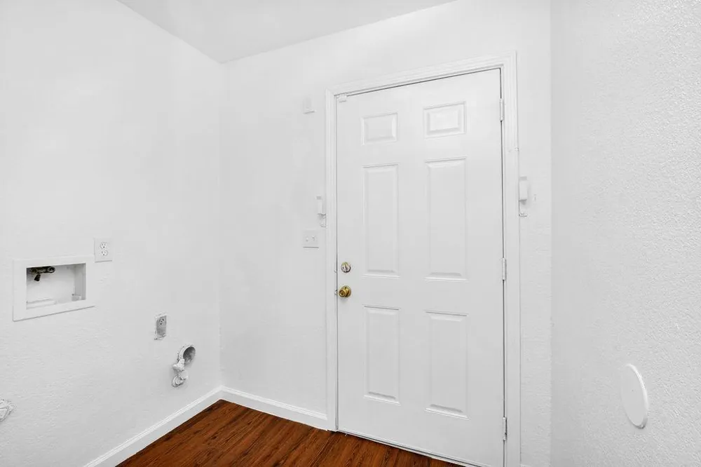 425 W 8th Street Pittsburg, CA 94565