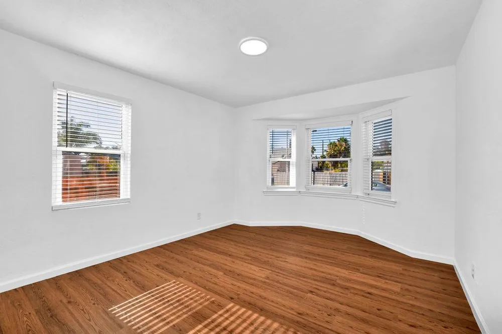 425 W 8th Street Pittsburg, CA 94565