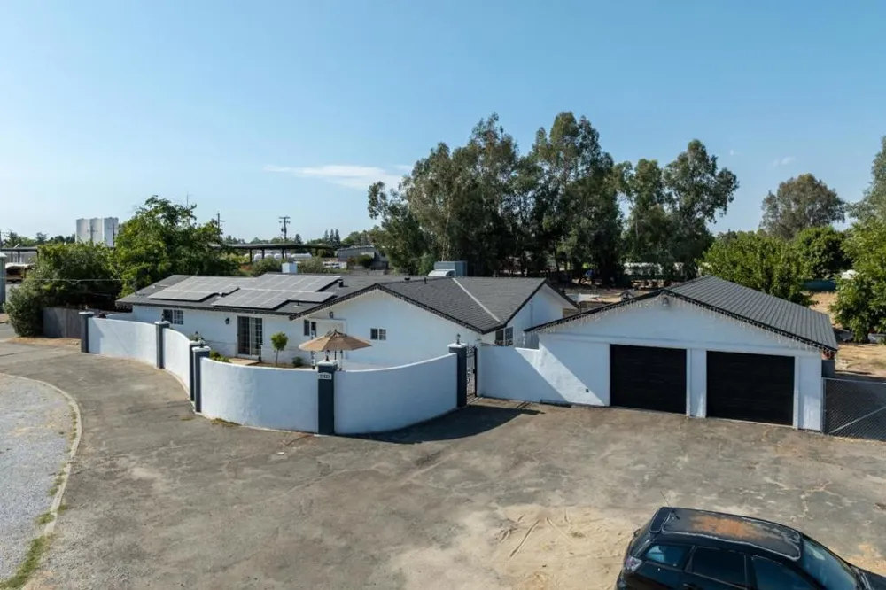 37521 Ave 12 Madera, CA 93636