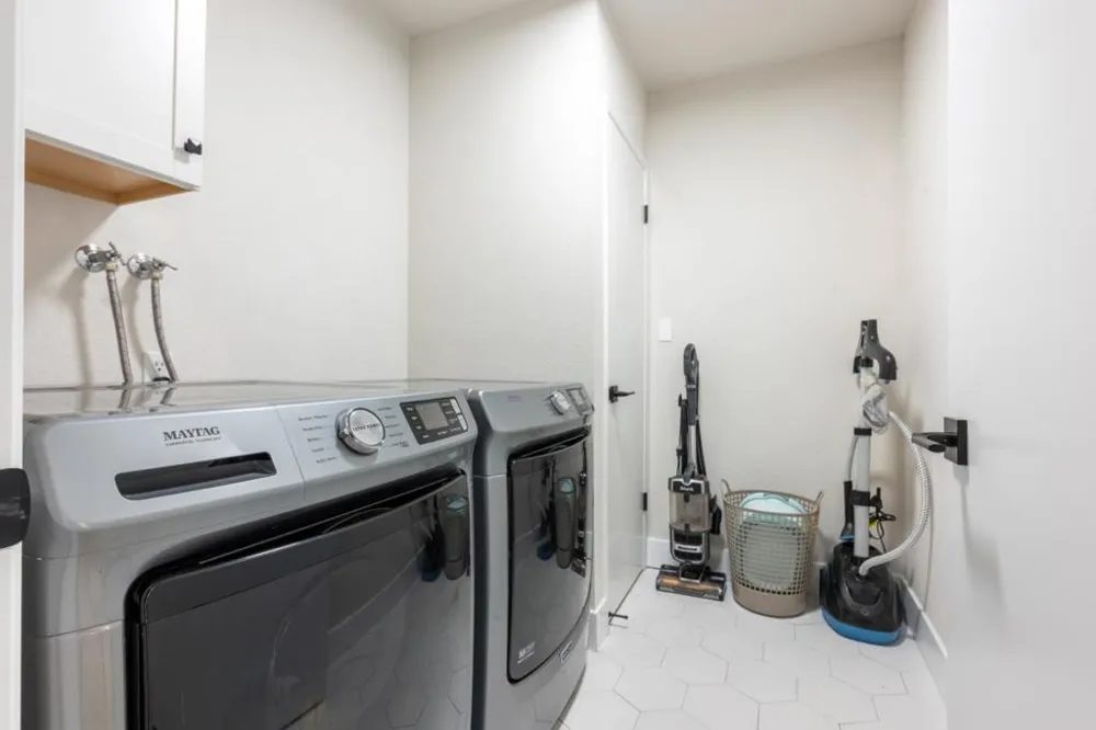 37521 Ave 12 Madera, CA 93636