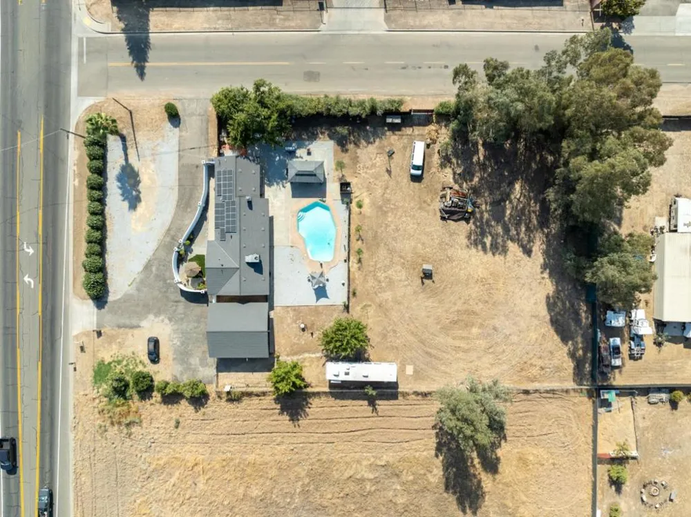 37521 Ave 12 Madera, CA 93636