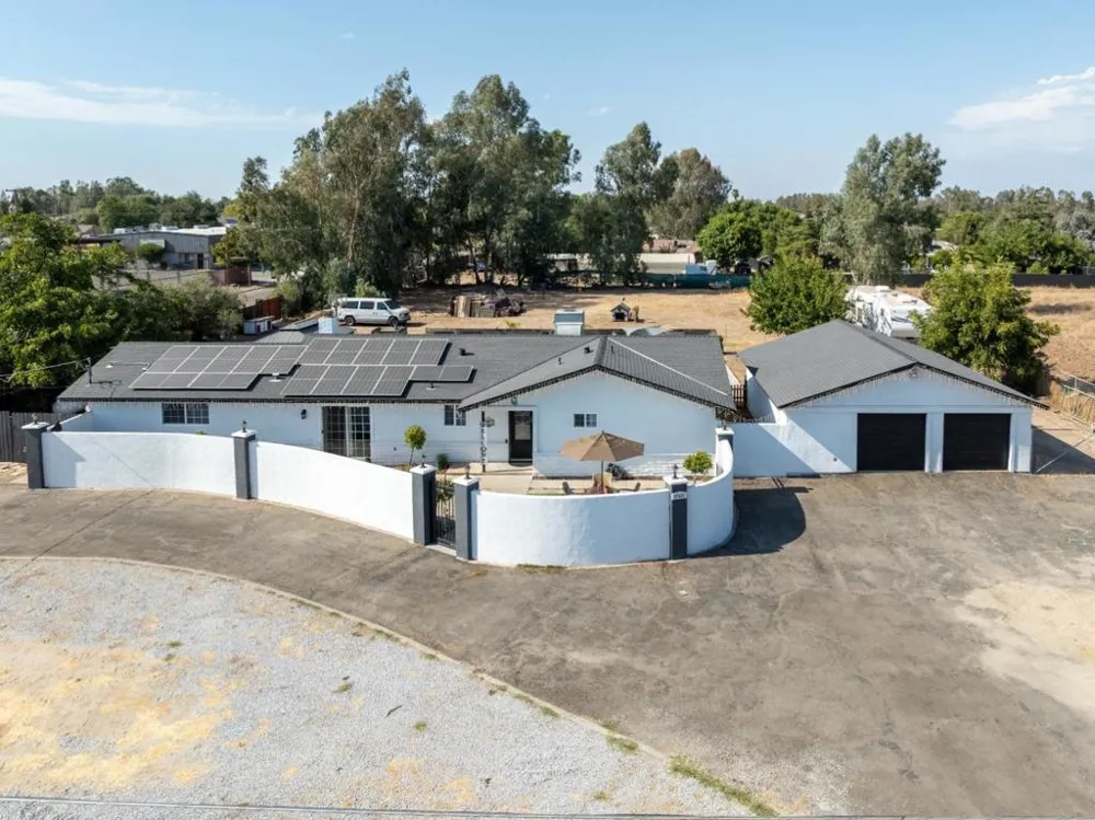 37521 Ave 12 Madera, CA 93636