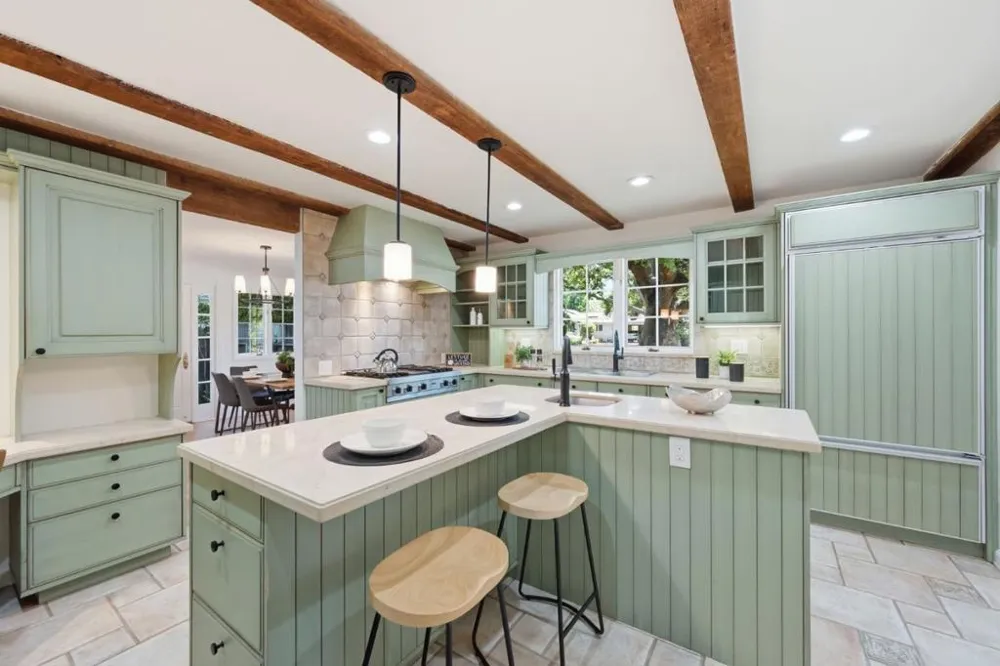 1021 Alegre Avenue Los Altos, CA 94024