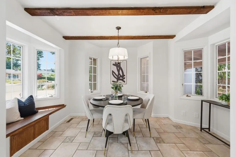 1021 Alegre Avenue Los Altos, CA 94024