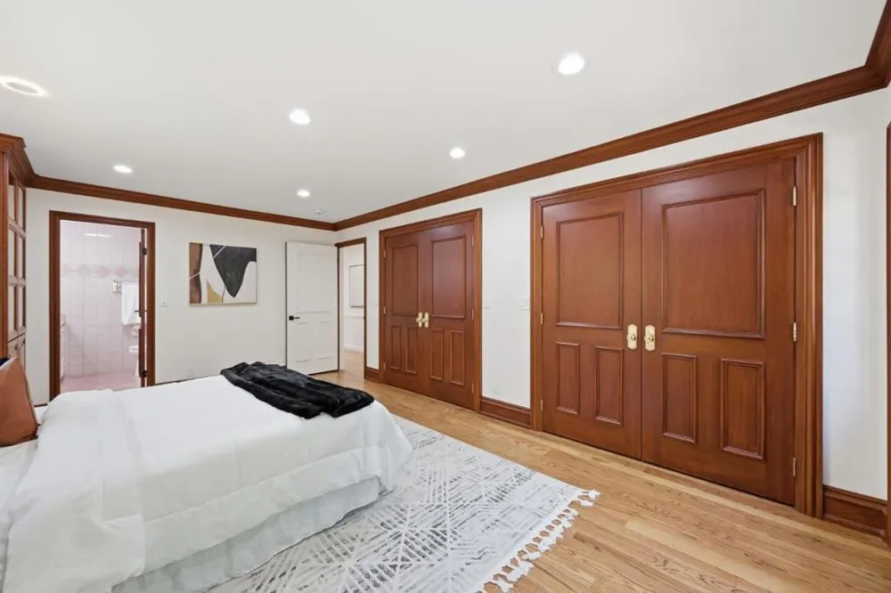 1021 Alegre Avenue Los Altos, CA 94024