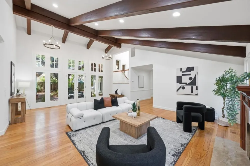 1021 Alegre Avenue Los Altos, CA 94024