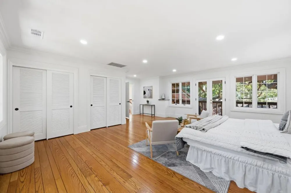 1021 Alegre Avenue Los Altos, CA 94024