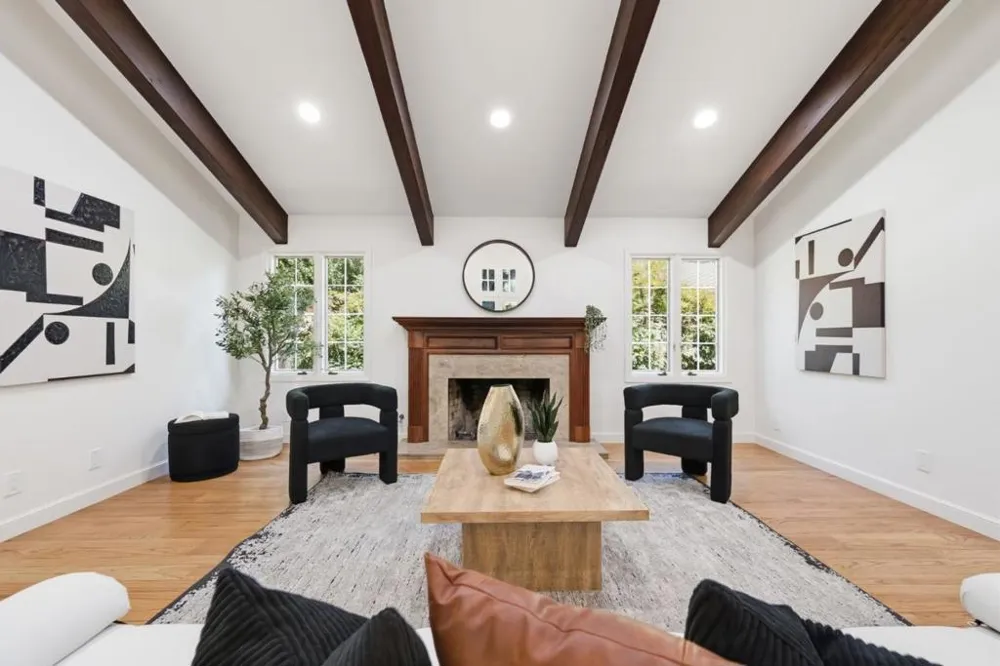 1021 Alegre Avenue Los Altos, CA 94024