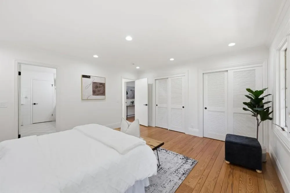 1021 Alegre Avenue Los Altos, CA 94024