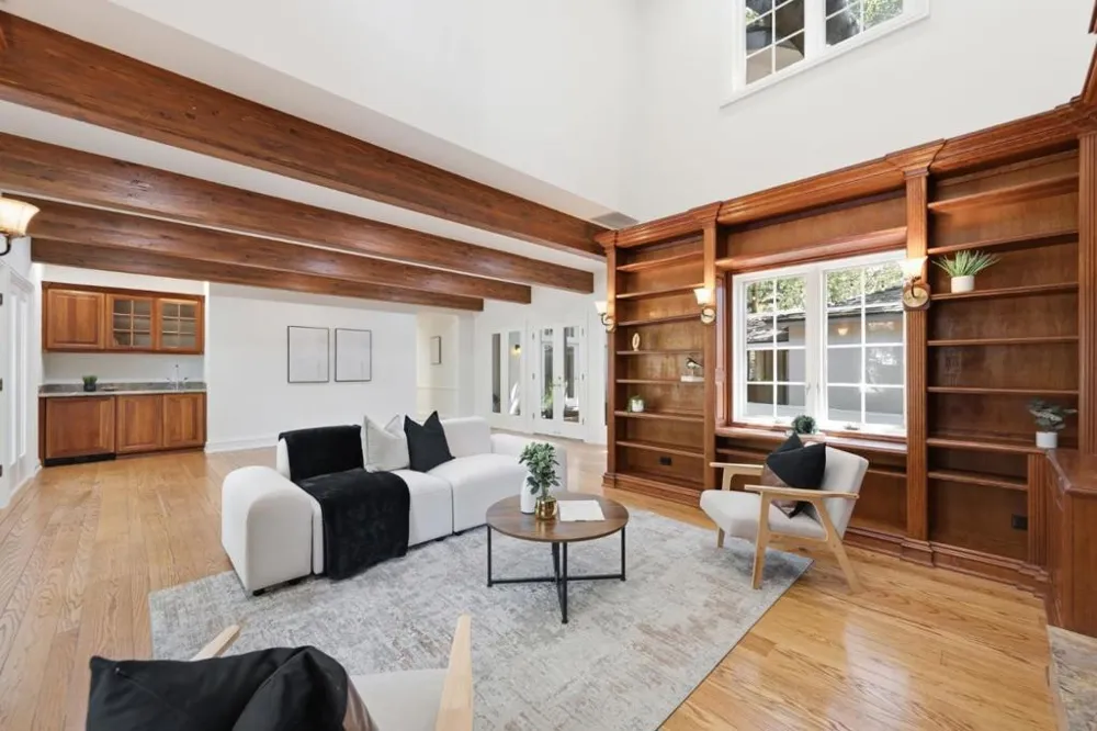 1021 Alegre Avenue Los Altos, CA 94024