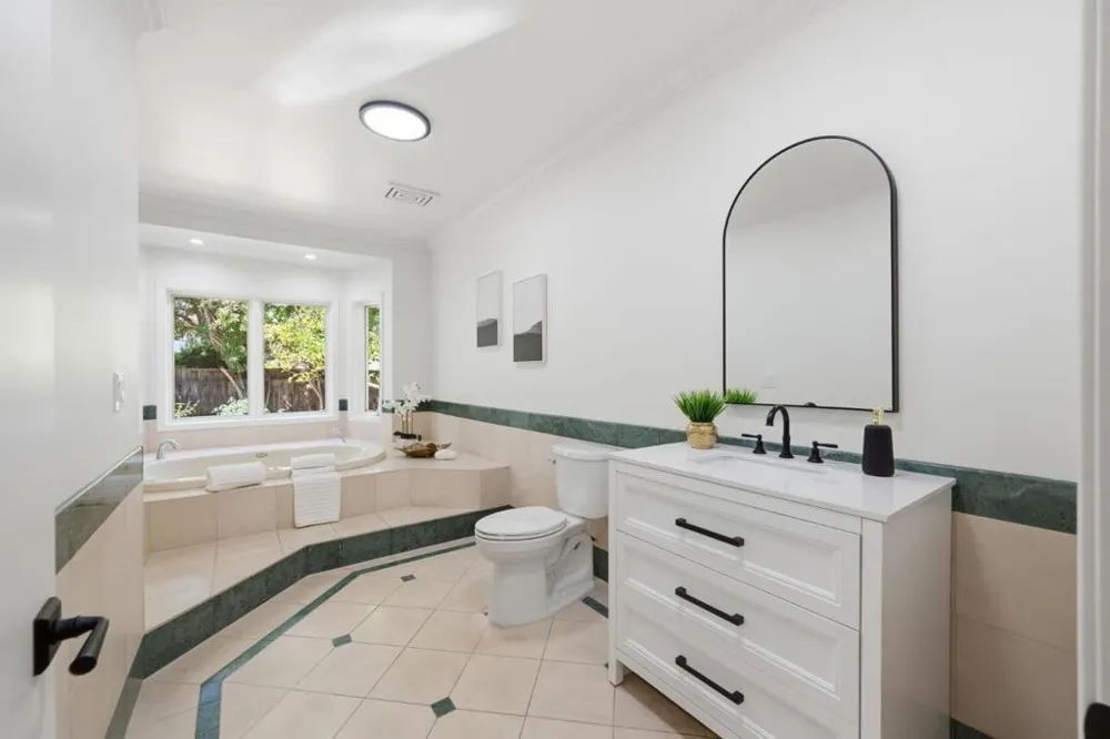1021 Alegre Avenue Los Altos, CA 94024