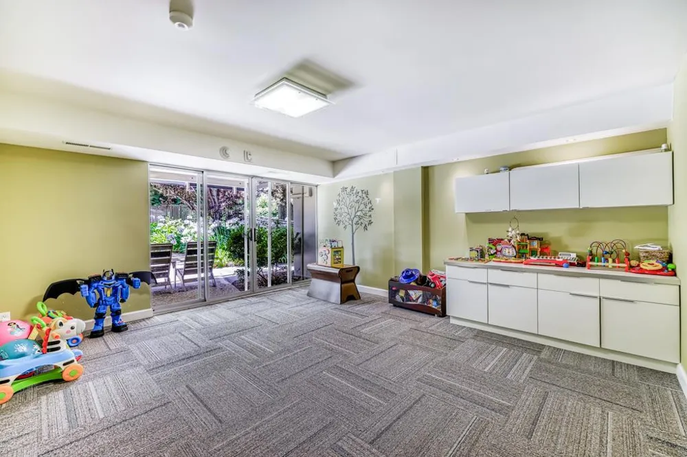 101 Alma Street #806 Palo Alto, CA 94301