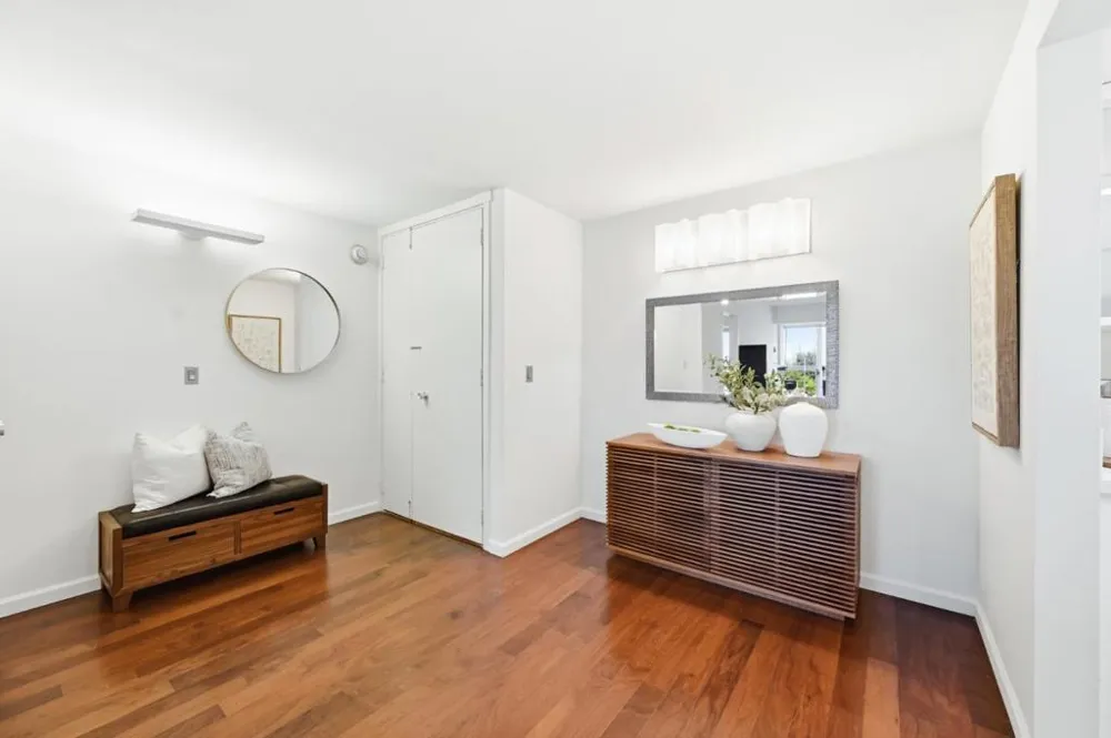 101 Alma Street #806 Palo Alto, CA 94301
