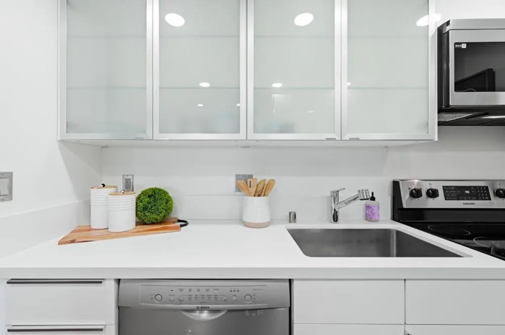 101 Alma Street #806 Palo Alto, CA 94301