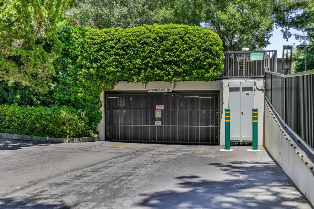 101 Alma Street #806 Palo Alto, CA 94301