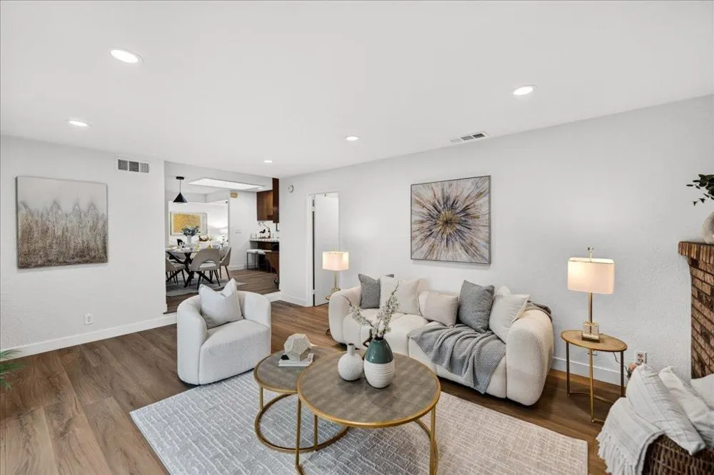 1055 Summerwood Court San Jose, CA 95132