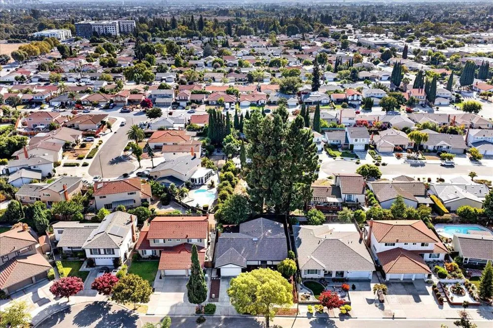 1055 Summerwood Court San Jose, CA 95132
