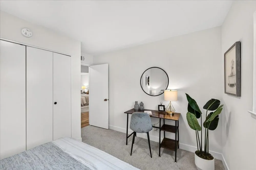 1055 Summerwood Court San Jose, CA 95132