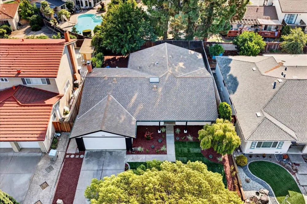 1055 Summerwood Court San Jose, CA 95132