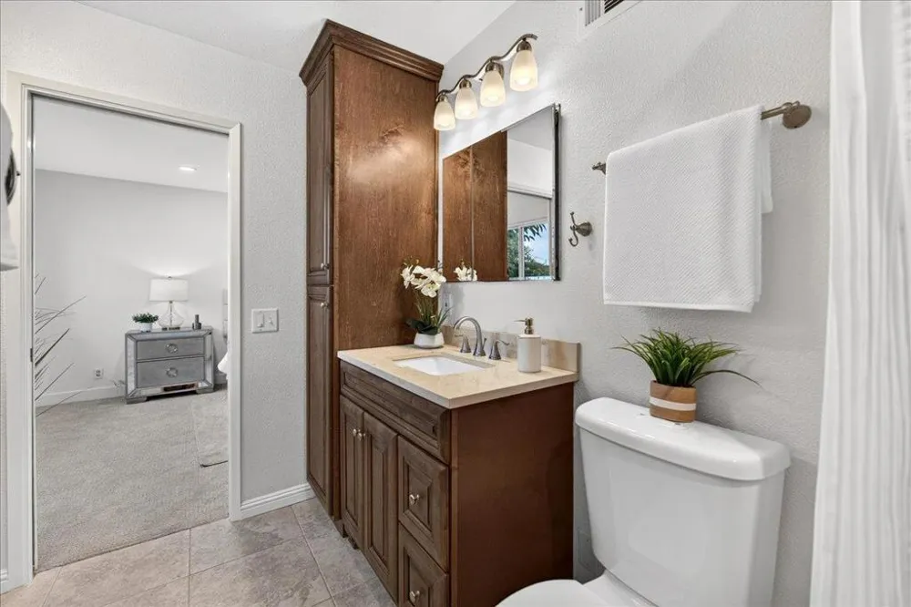 1055 Summerwood Court San Jose, CA 95132