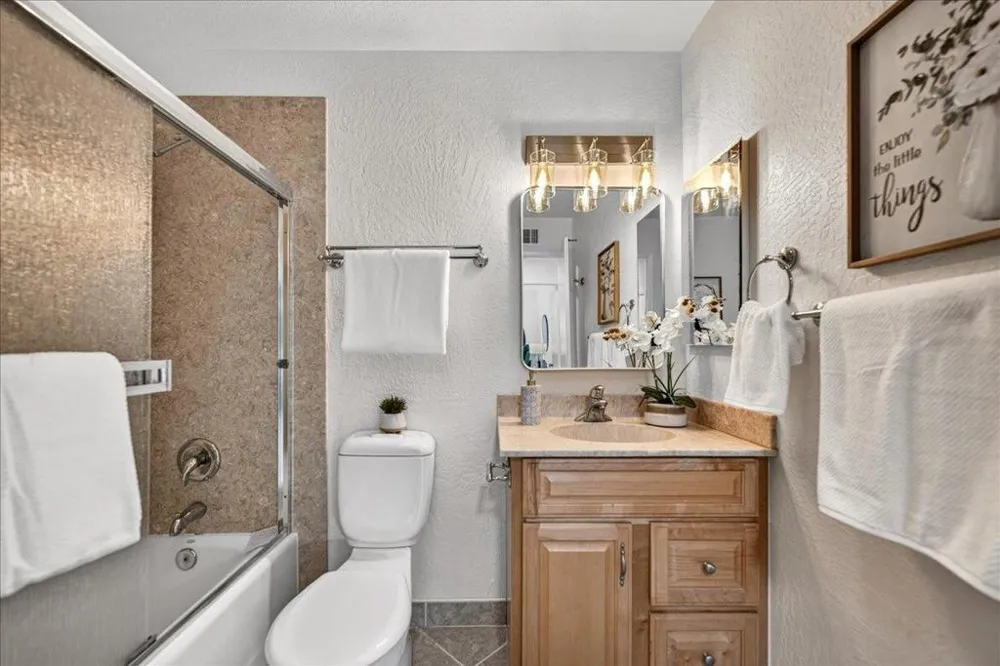 1055 Summerwood Court San Jose, CA 95132
