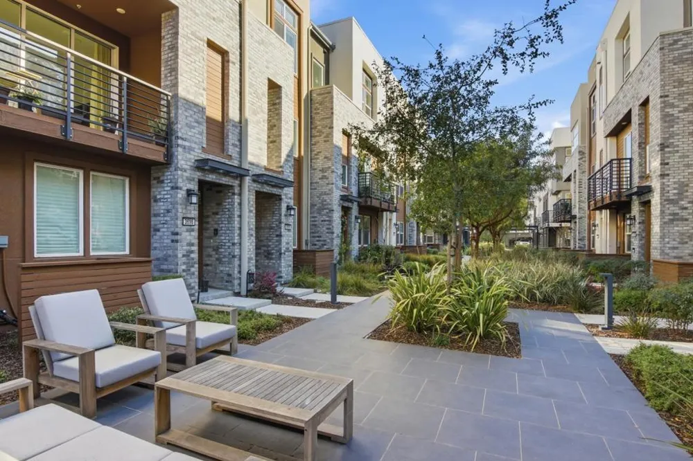 3690 Access Fremont, CA 94538