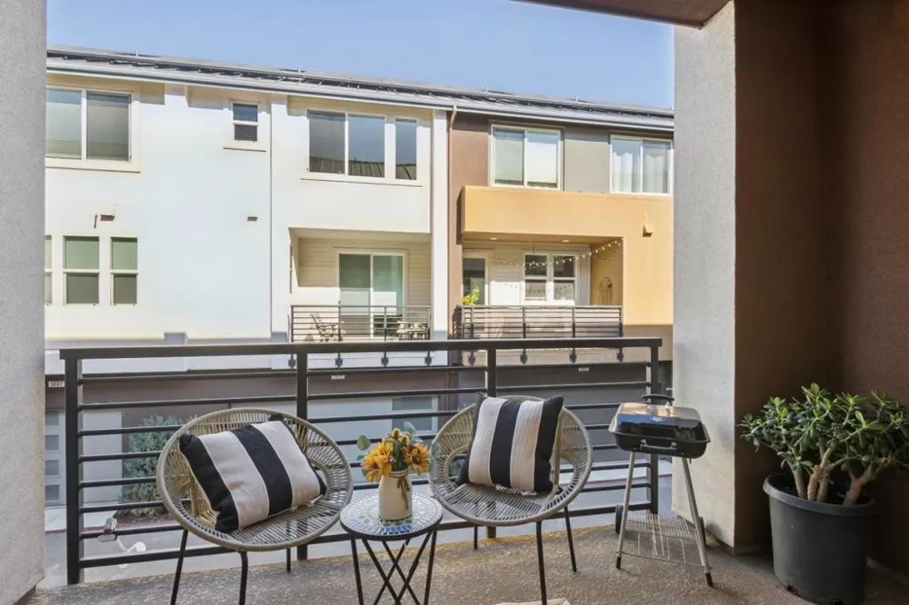 3690 Access Fremont, CA 94538