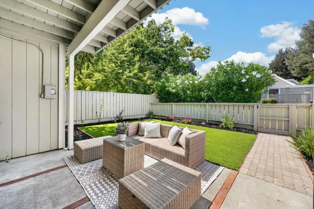 5380 Brookside Court Pleasanton, CA 94588