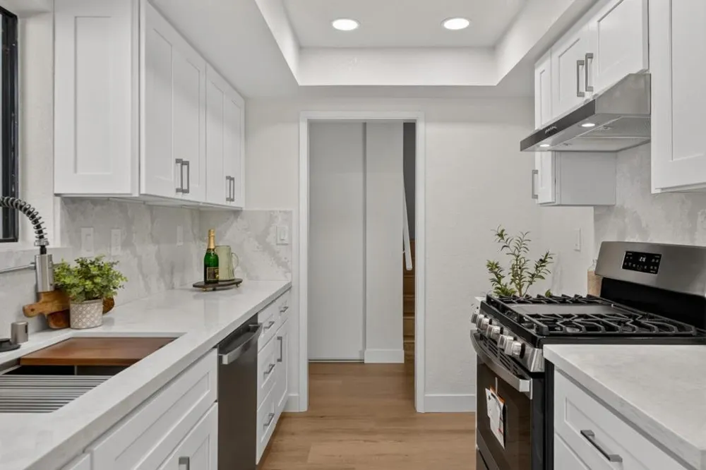 5380 Brookside Court Pleasanton, CA 94588