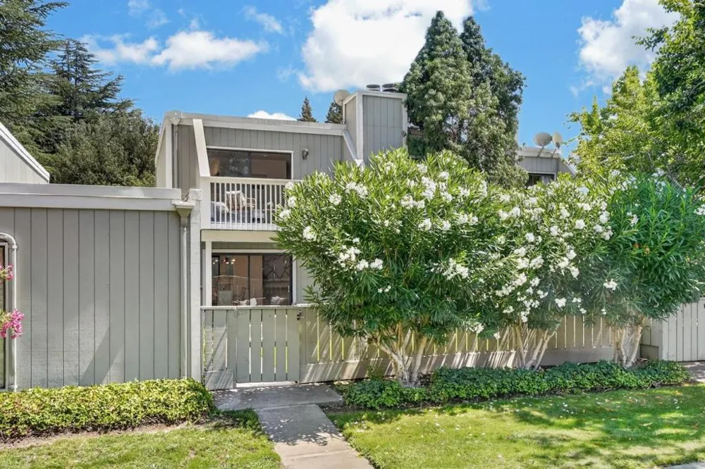 5380 Brookside Court Pleasanton, CA 94588
