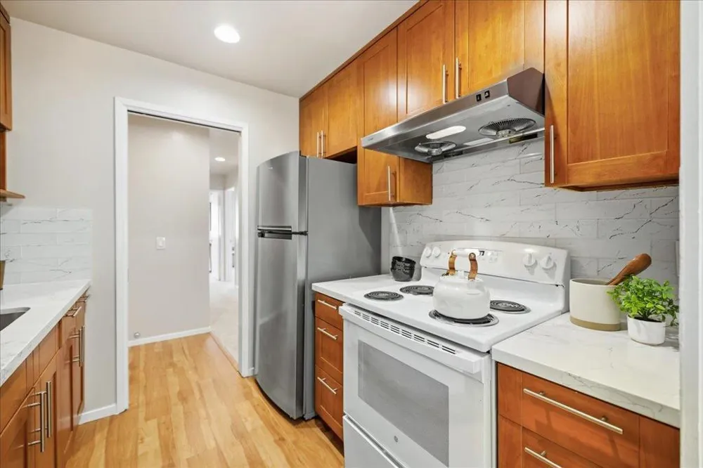 777 San Antonio Road #108 Palo Alto, CA 94303
