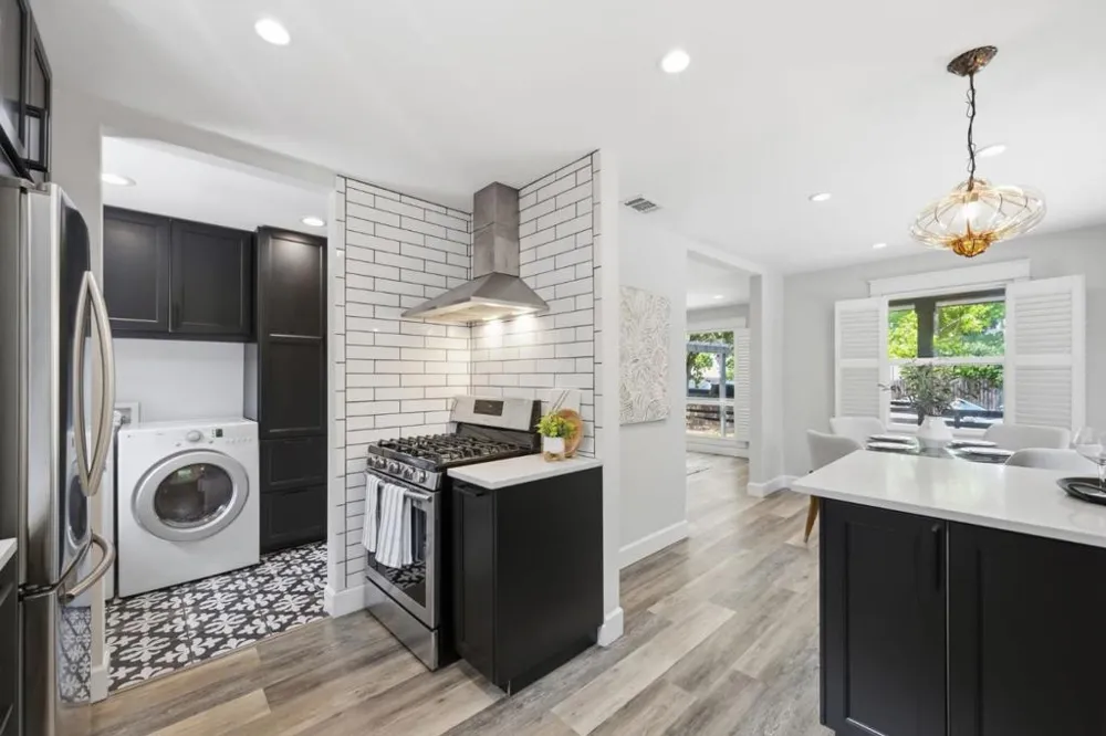 615 Madison Avenue Redwood City, CA 94061