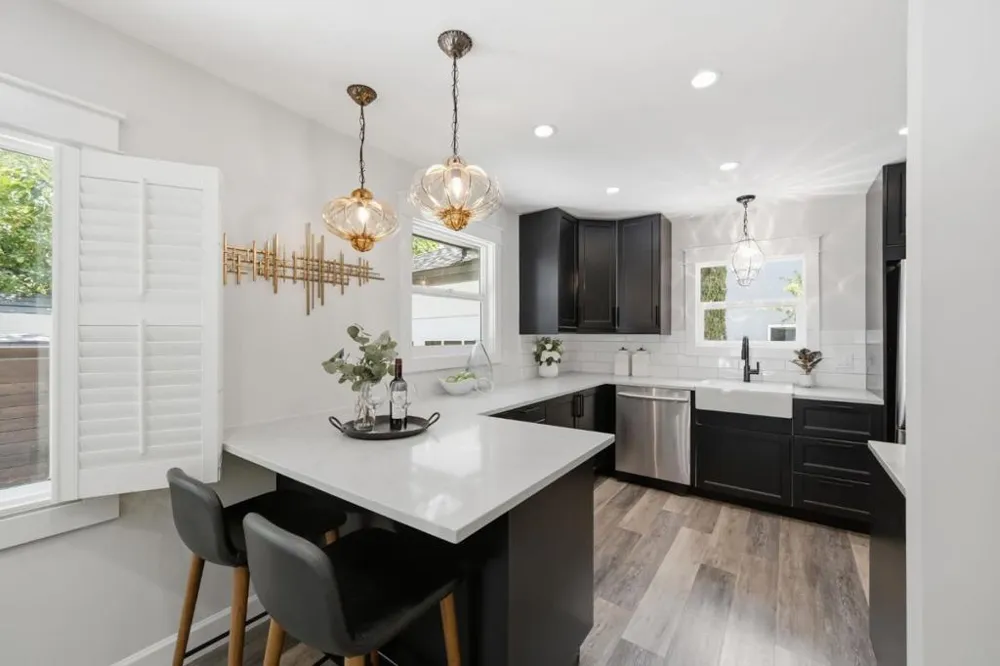 615 Madison Avenue Redwood City, CA 94061