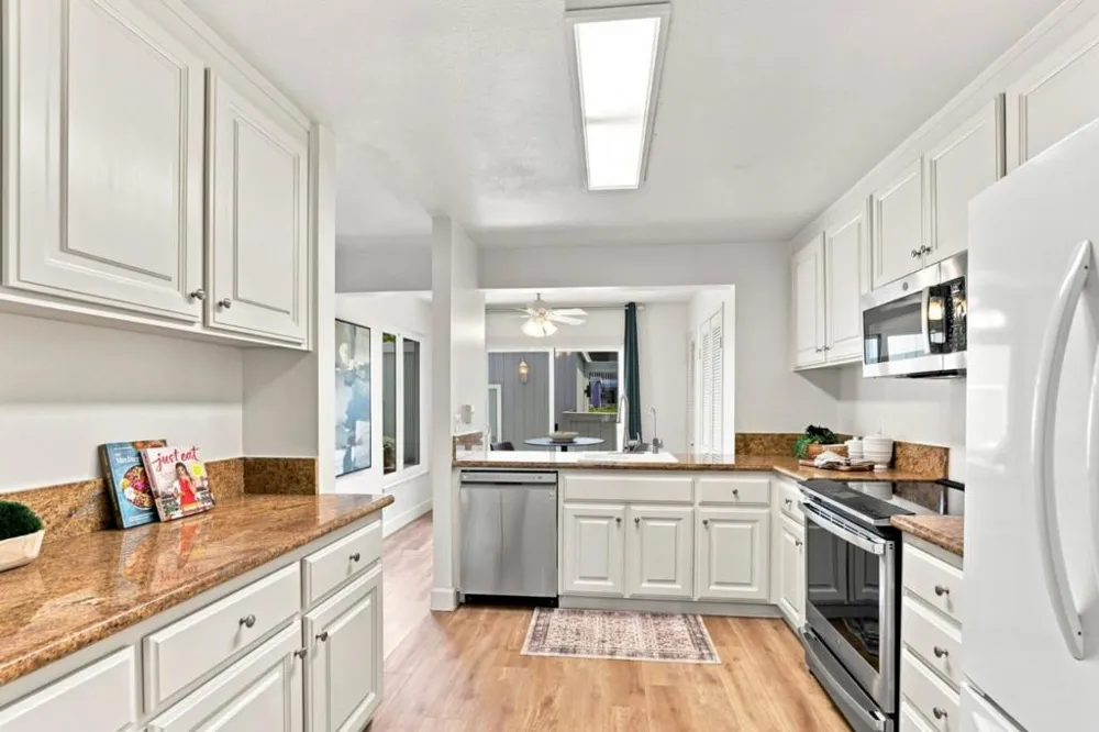 213 Ortega Avenue Mountain View, CA 94040